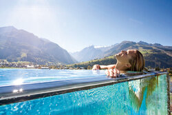 Tauern Spa Hotelpool
